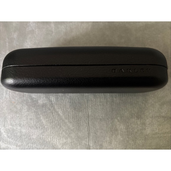 Oakley Black Hard Shell Eyeglass Case (CASE ONLY) Excellent Condition - Picture 2 of 3